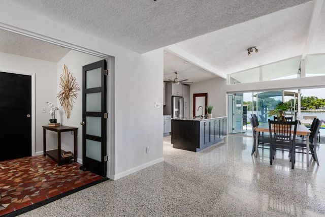 263 87TH AVENUE N, St Petersburg, FL 33702