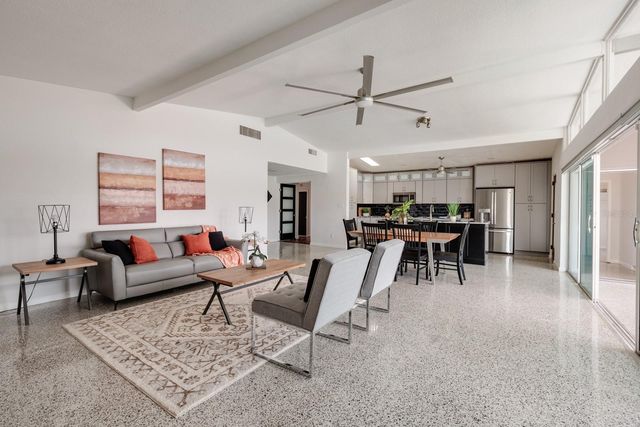 263 87TH AVENUE N, St Petersburg, FL 33702