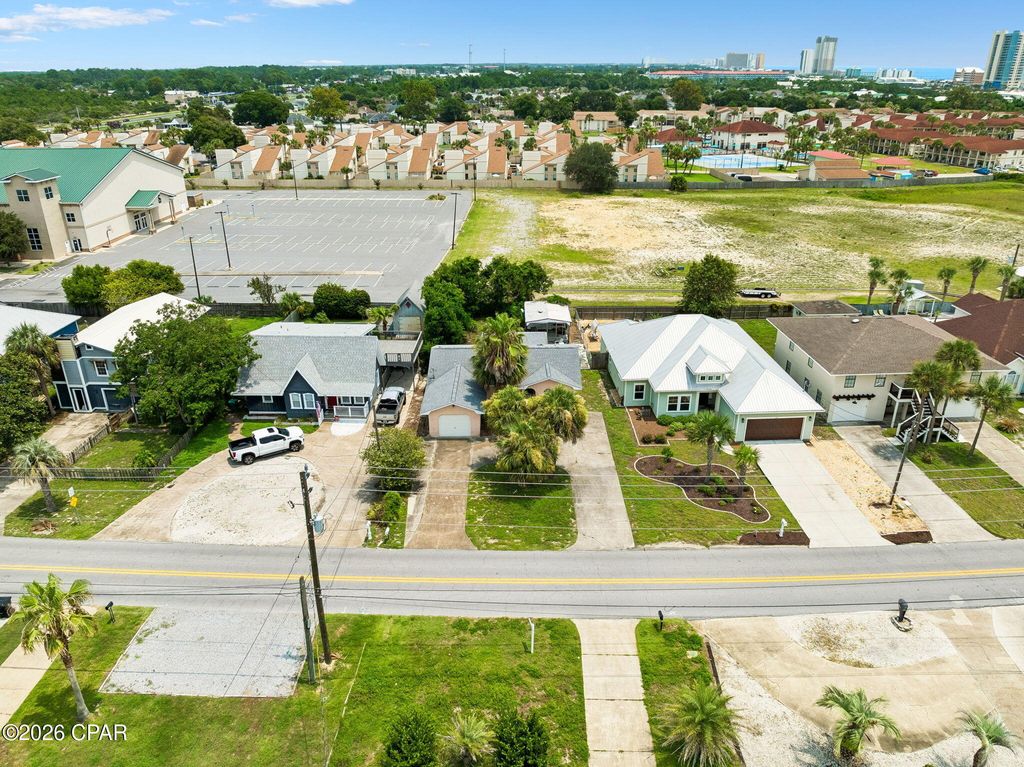 Image 13 of property listing at 121 Cobb Road, Panama City Beach, FL 32413