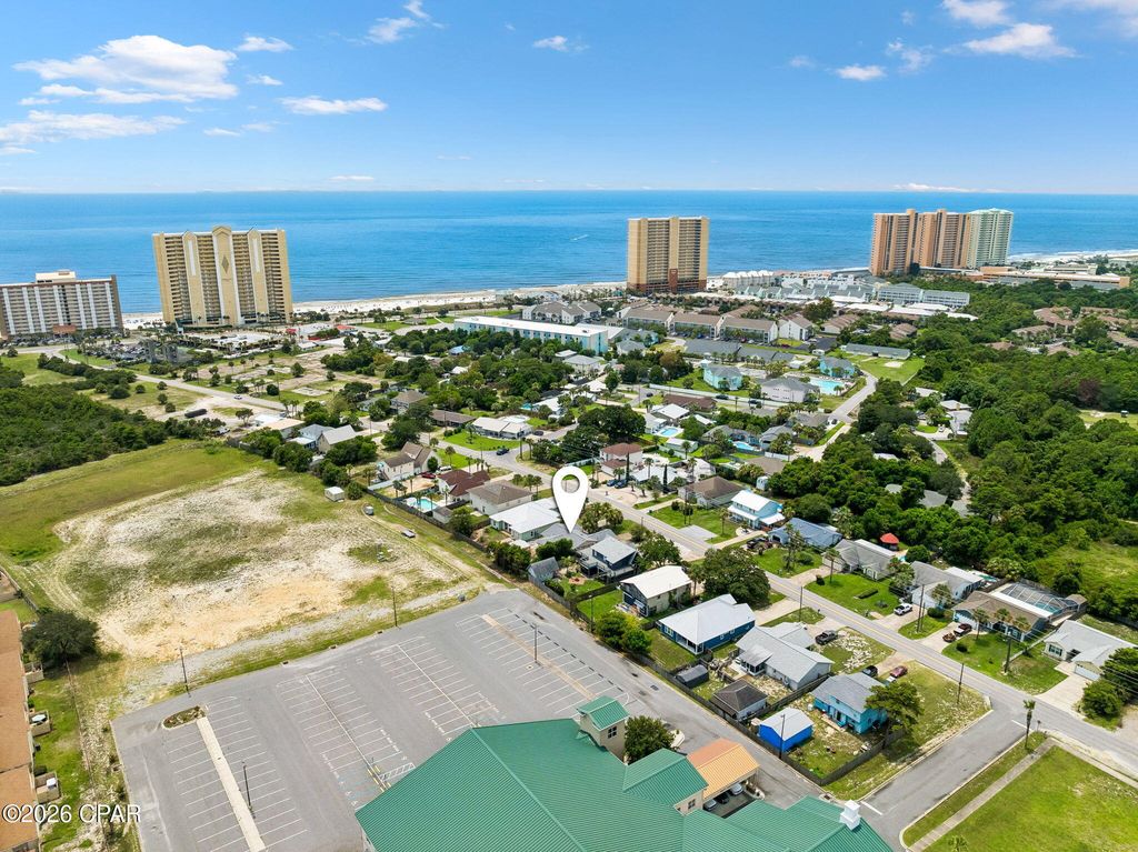 Image 6 of property listing at 121 Cobb Road, Panama City Beach, FL 32413
