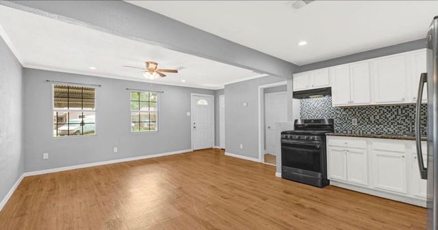 2210 Marshall Street, Pasadena, TX 77506