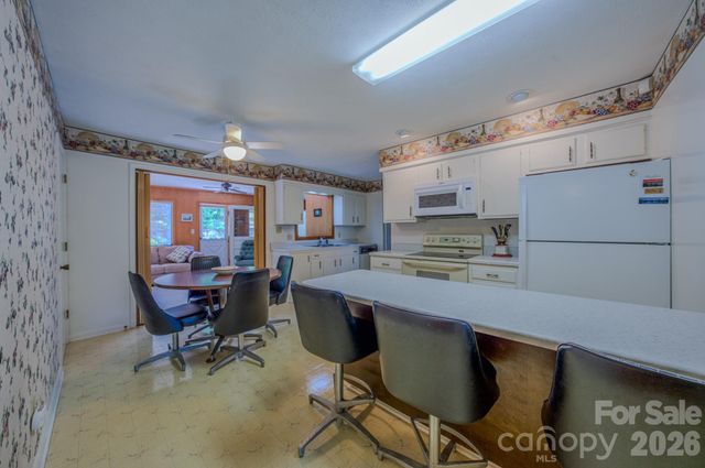 22 Tilson Trail, Asheville, NC 28805