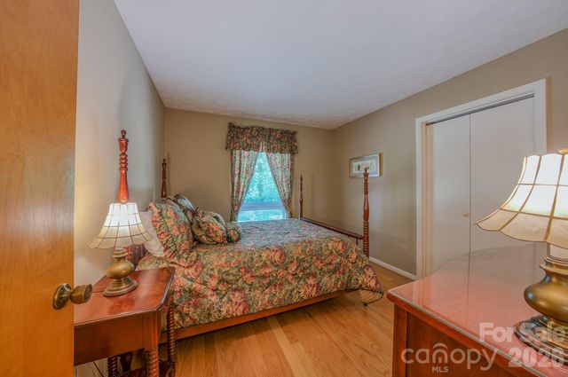 22 Tilson Trail, Asheville, NC 28805