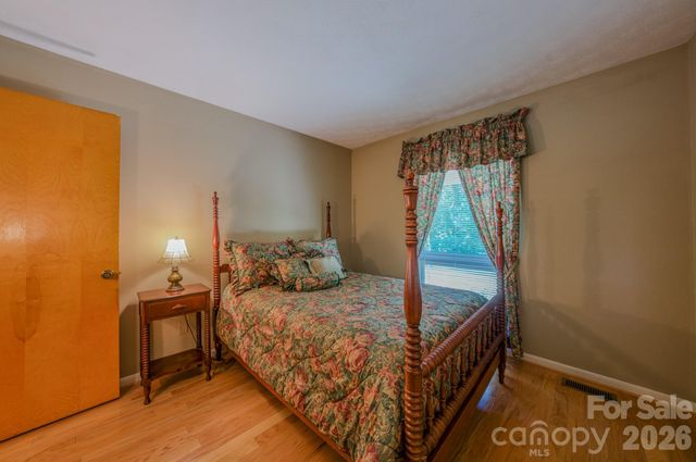 22 Tilson Trail, Asheville, NC 28805