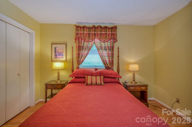 22 Tilson Trail, Asheville, NC 28805