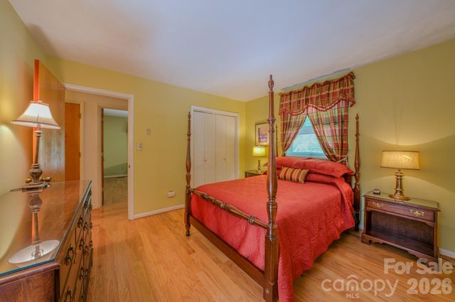 22 Tilson Trail, Asheville, NC 28805