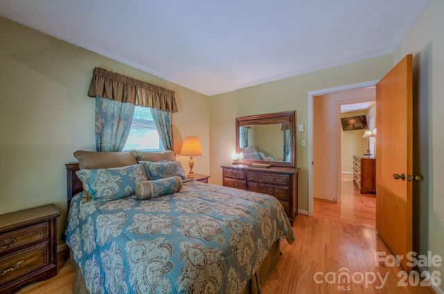 22 Tilson Trail, Asheville, NC 28805