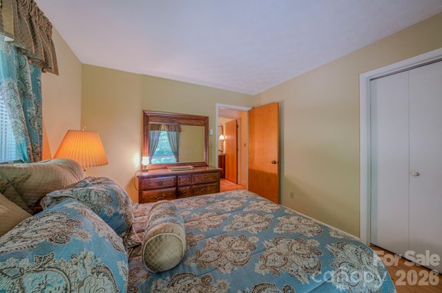 22 Tilson Trail, Asheville, NC 28805