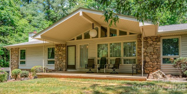 22 Tilson Trail, Asheville, NC 28805