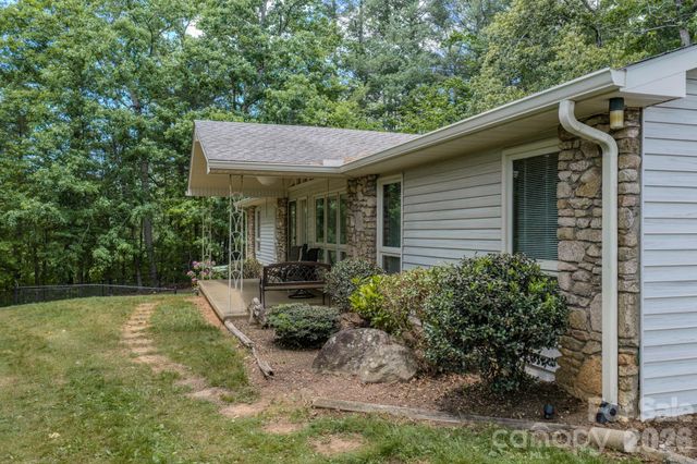 22 Tilson Trail, Asheville, NC 28805