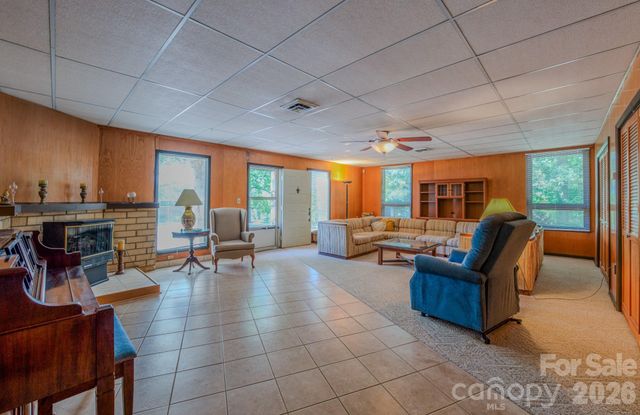 22 Tilson Trail, Asheville, NC 28805