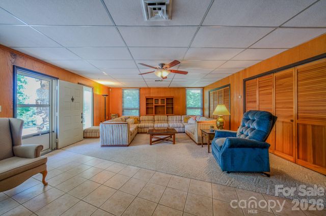 22 Tilson Trail, Asheville, NC 28805