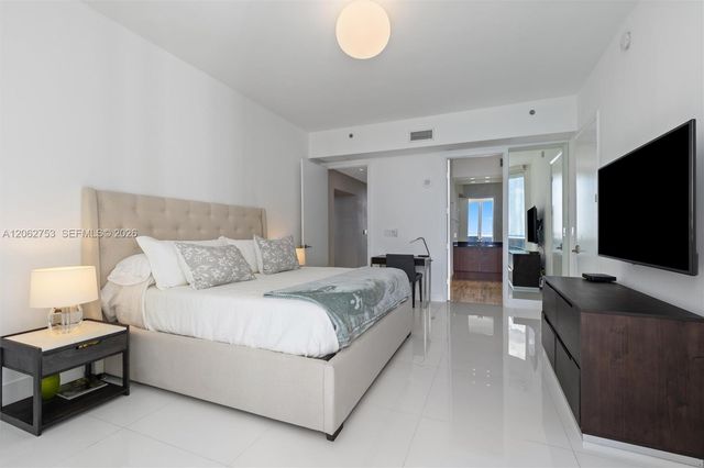 15811 Collins Avenue 1604, Sunny Isles Beach, FL 33160
