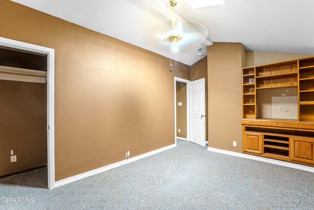 5639 SCHWARZKOPF Drive, El Paso, TX 79934