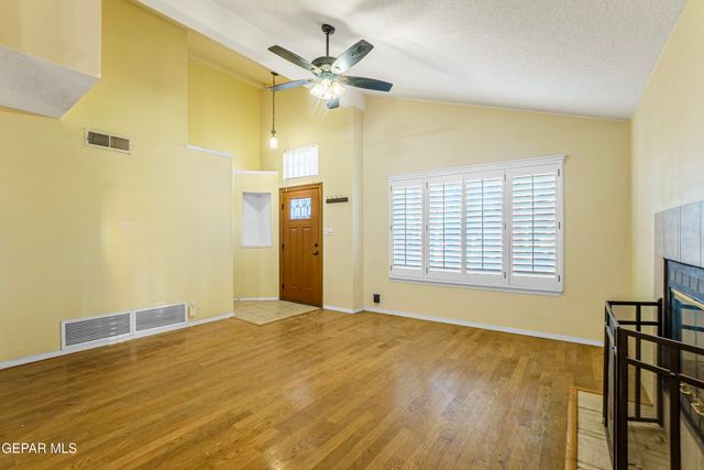 5639 SCHWARZKOPF Drive, El Paso, TX 79934