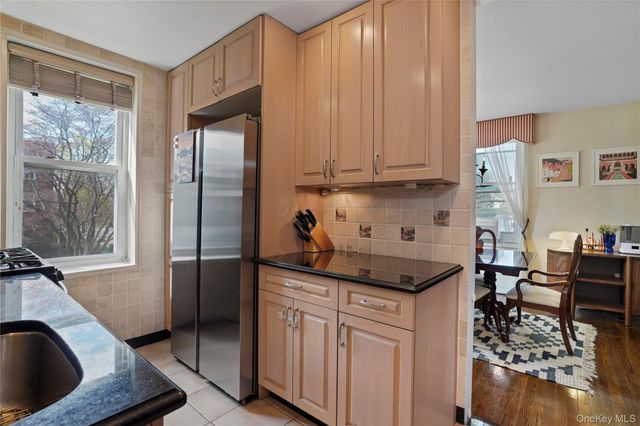 101 Old Mamaroneck Road 2A7, White Plains, NY 10605