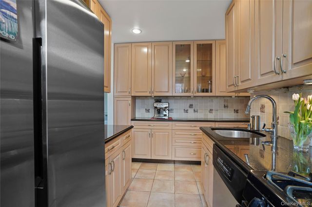 101 Old Mamaroneck Road 2A7, White Plains, NY 10605
