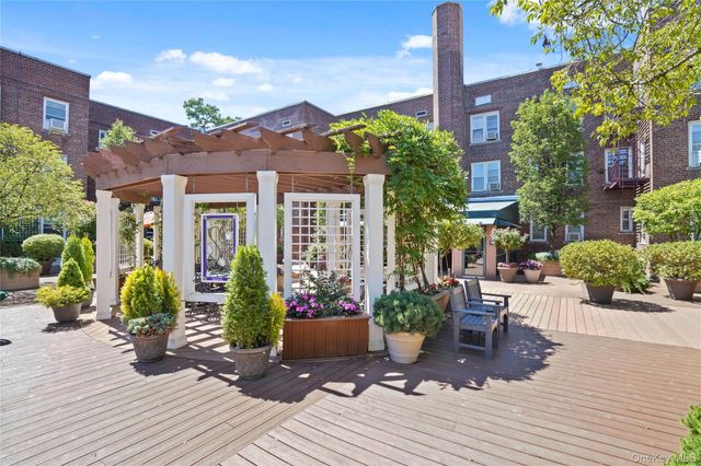 101 Old Mamaroneck Road 2A7, White Plains, NY 10605