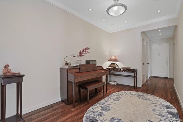 101 Old Mamaroneck Road 2A7, White Plains, NY 10605