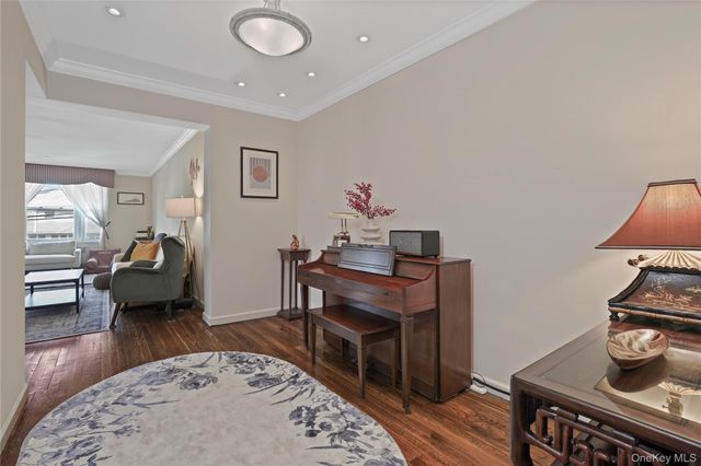101 Old Mamaroneck Road 2A7, White Plains, NY 10605