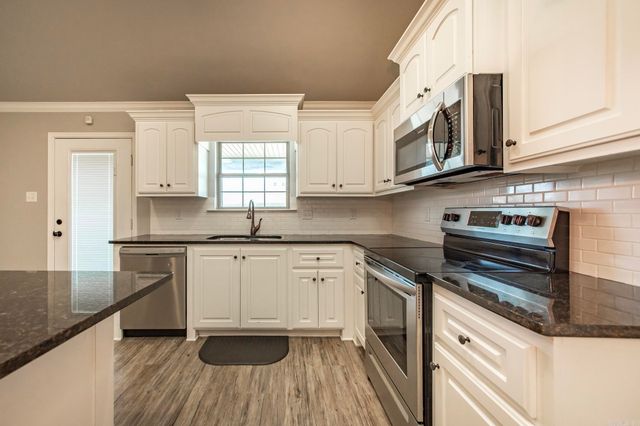 24 Remington Lane, Ward, AR 72176