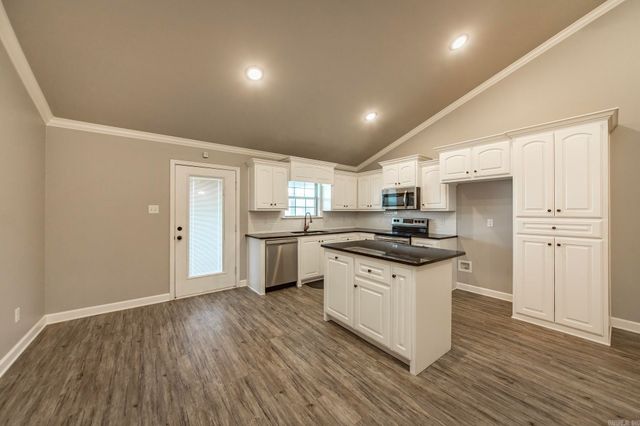 24 Remington Lane, Ward, AR 72176