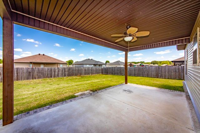 24 Remington Lane, Ward, AR 72176
