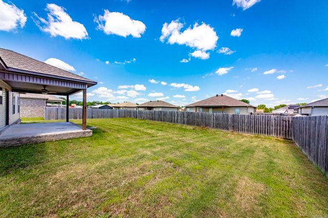 24 Remington Lane, Ward, AR 72176