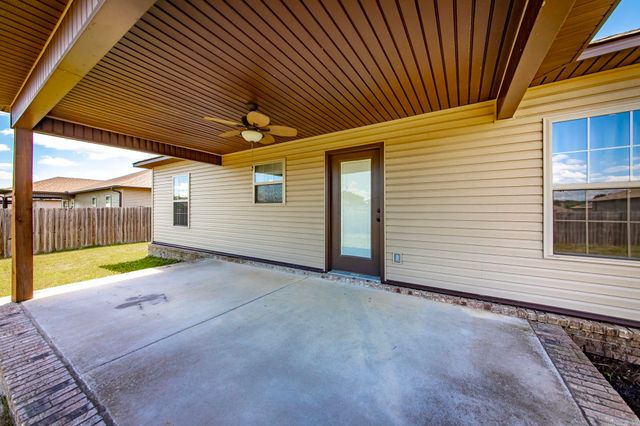 24 Remington Lane, Ward, AR 72176