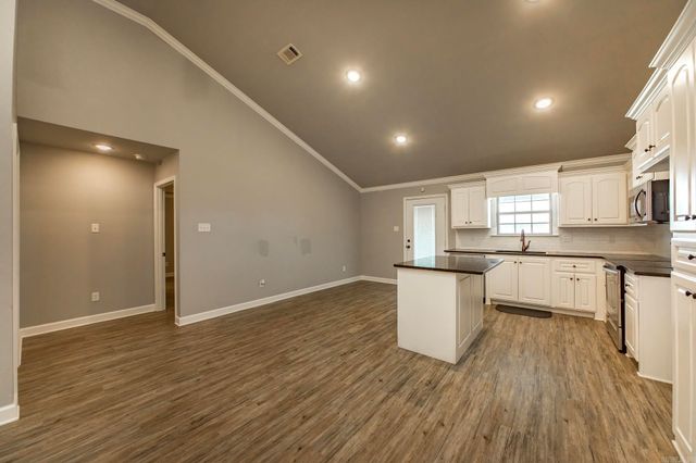 24 Remington Lane, Ward, AR 72176