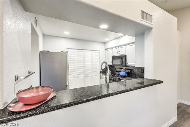 7950 West Flamingo Road 2185, Las Vegas, NV 89147
