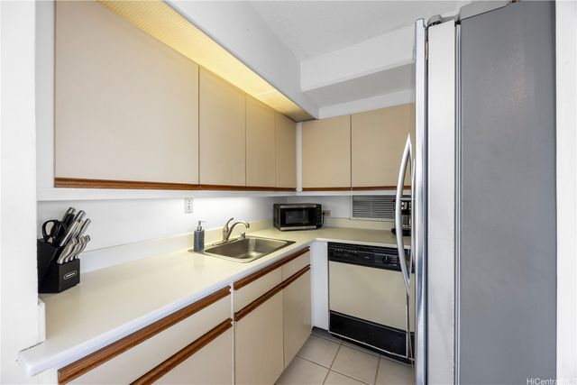 2333 Kapiolani Boulevard 1317, Honolulu, HI 96826