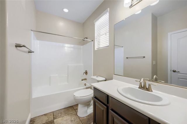 7524 Old Compton Street, Las Vegas, NV 89166