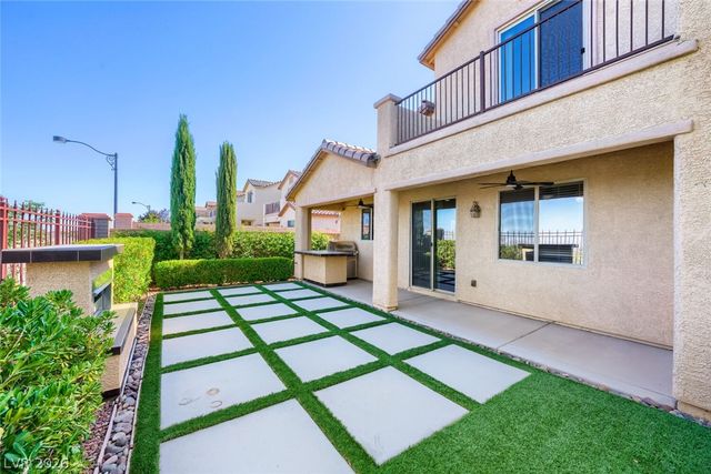 7524 Old Compton Street, Las Vegas, NV 89166