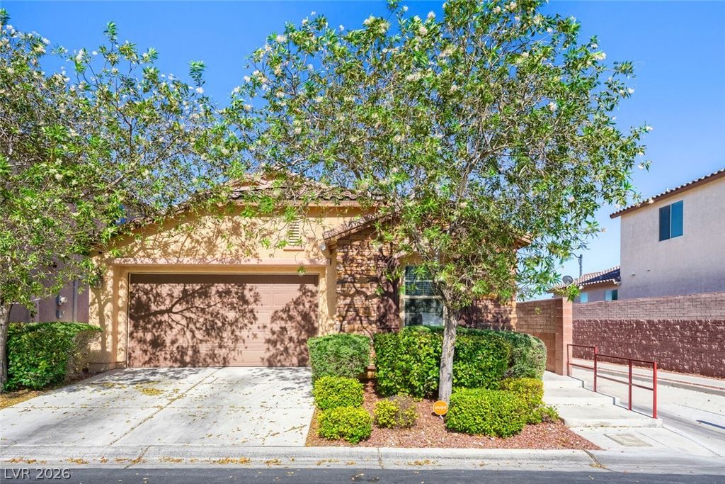 7524 Old Compton Street, Las Vegas, NV 89166