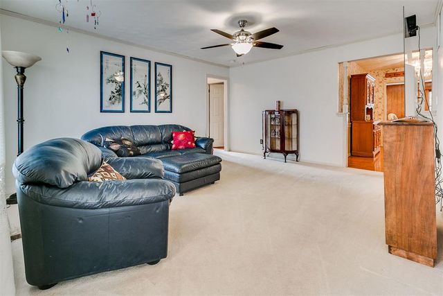 6413 S McKinley Avenue, Oklahoma City, OK 73139