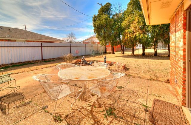 6413 S McKinley Avenue, Oklahoma City, OK 73139