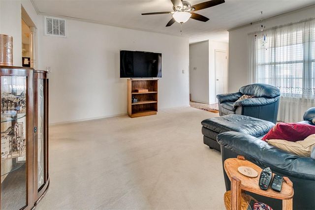 6413 S McKinley Avenue, Oklahoma City, OK 73139