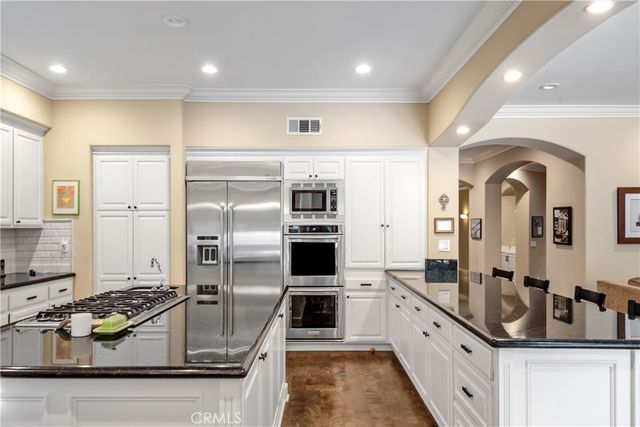 1136 5th Street, Manhattan Beach, CA 90266