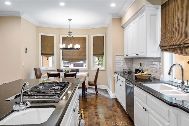 1136 5th Street, Manhattan Beach, CA 90266