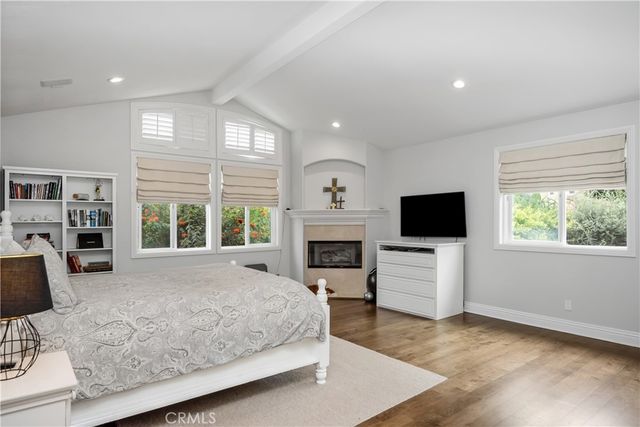 1136 5th Street, Manhattan Beach, CA 90266