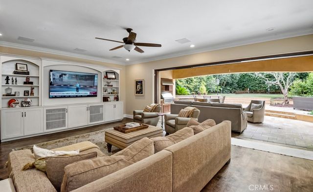 1136 5th Street, Manhattan Beach, CA 90266