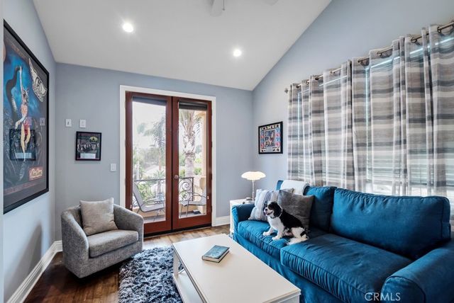 1136 5th Street, Manhattan Beach, CA 90266