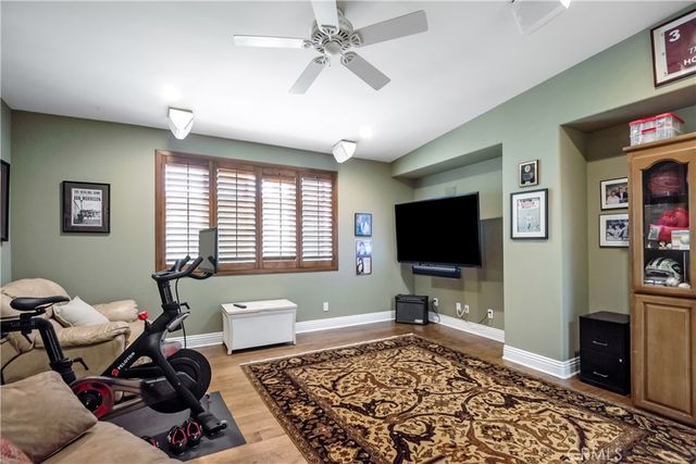1136 5th Street, Manhattan Beach, CA 90266