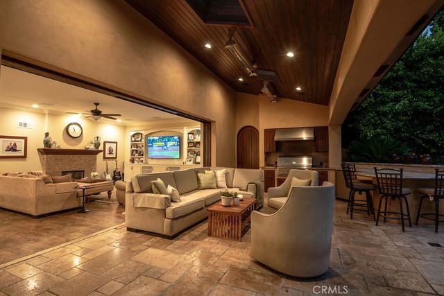 1136 5th Street, Manhattan Beach, CA 90266