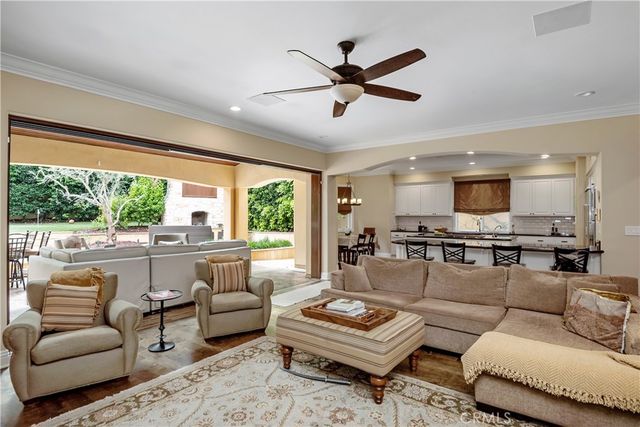 1136 5th Street, Manhattan Beach, CA 90266