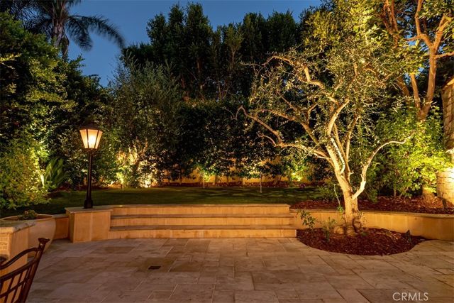 1136 5th Street, Manhattan Beach, CA 90266