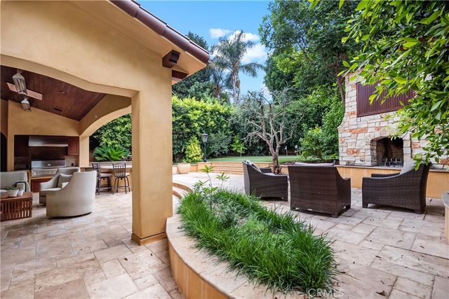 1136 5th Street, Manhattan Beach, CA 90266