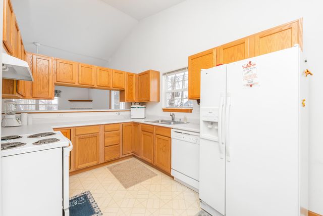 6105 Fairgrove Street, Oshtemo Twp, MI 49009