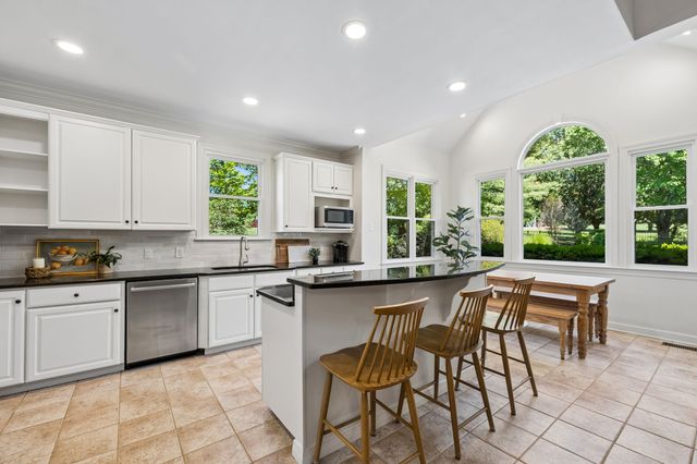 2830 Stacey St, Thompsons Station, TN 37179